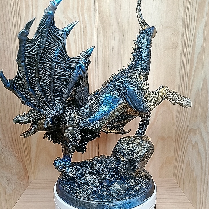 Hydre Primordiale – Figurine fantasy en résine peinte main + Carte de jeu artisanale – Image 7